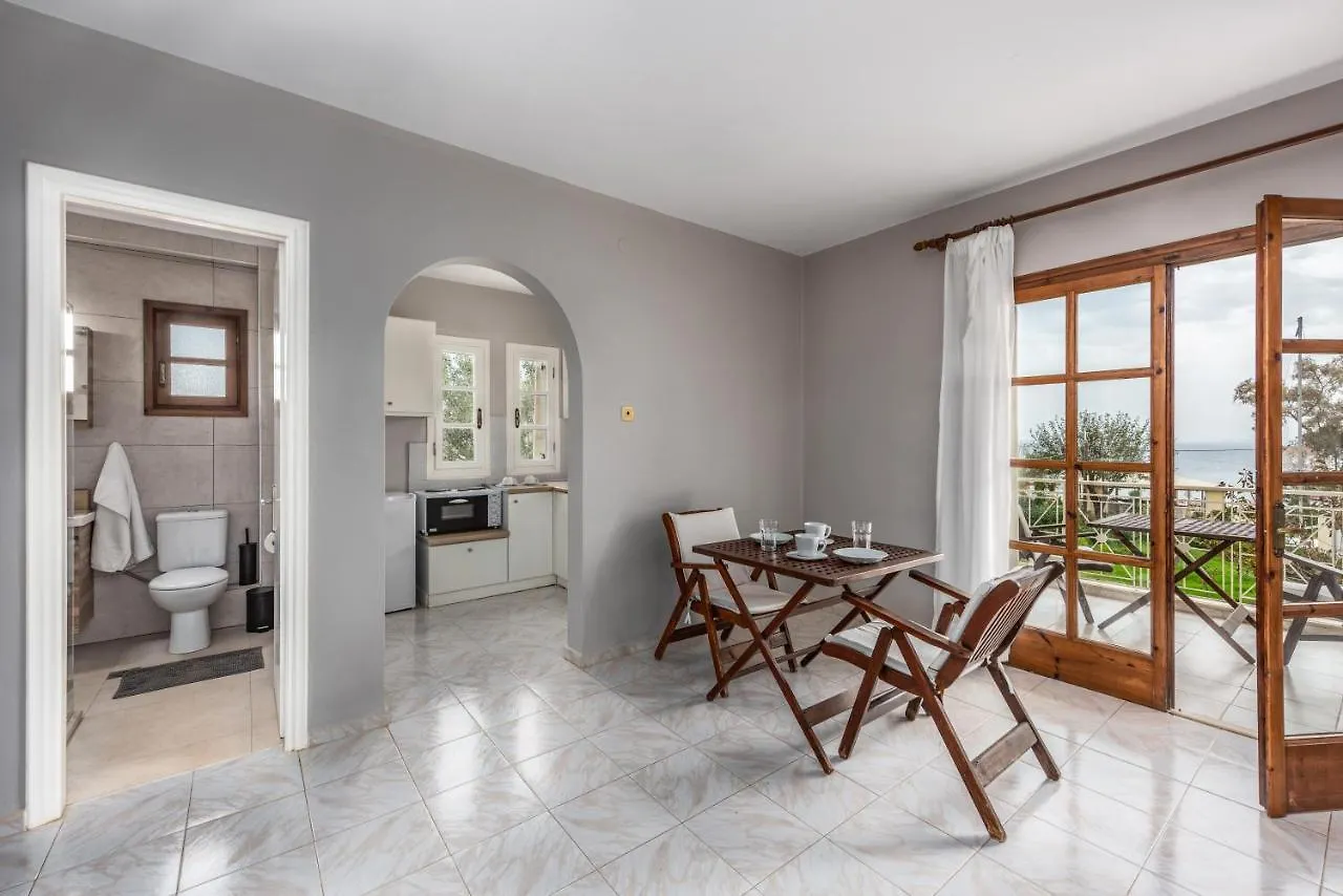 Albouro Seafront Apartments Katelios 3*,