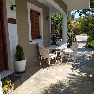 Apartment Makis, Katelios
